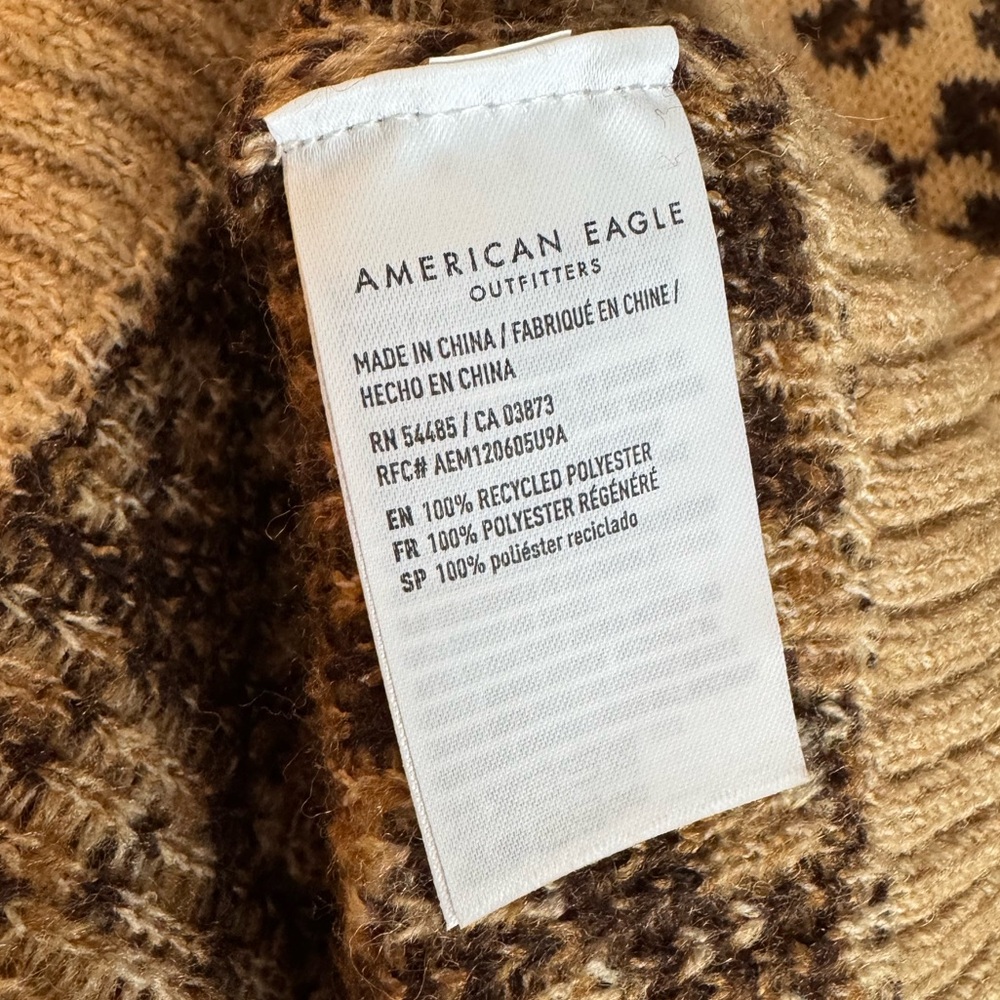 Women’s American Eagle Soft Leopard Sweater - Picture 5 of 5